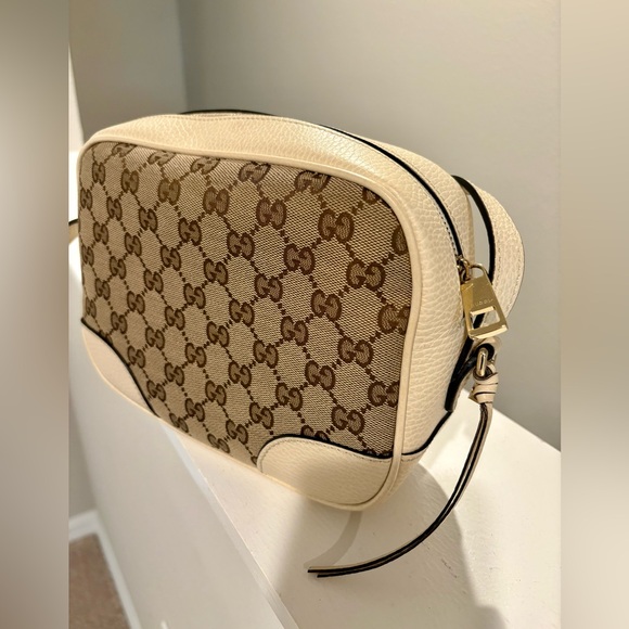 Gucci Beige and Cream GG Crossbody Bag - Picture 3 of 9